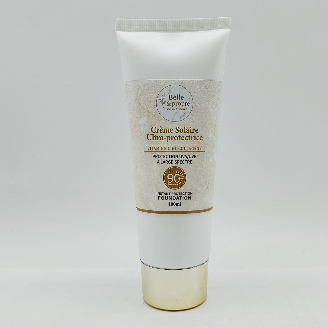 Crème Solaire Ultra-Protectrice SPF 90+
Vitamine C, Collagène & Acide Hyaluronique
